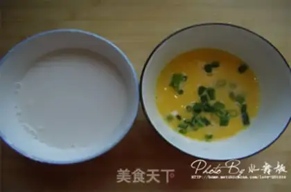 Make Onion omelet step 0