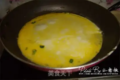 Make Onion omelet step 2