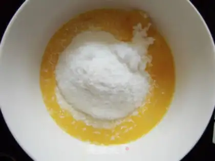 Make Milky coconut bread step 1