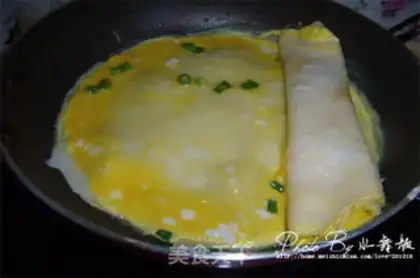 Make Onion omelet step 4