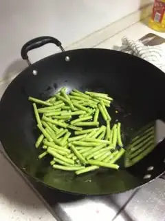 Make Dry bean horns step 2