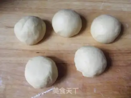 Make Milky coconut bread step 5