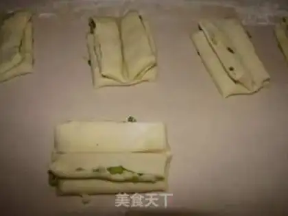 Make Onion rolls step 8
