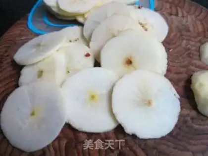 Make Sweet apple dry step 1