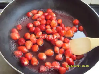 Make Homemade strawberry sauce step 10