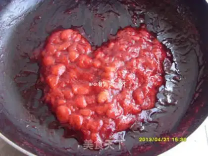 Make Homemade strawberry sauce step 14