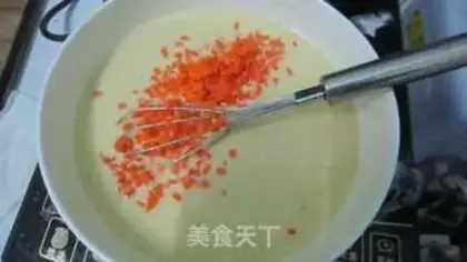 Make Three minutes of fast-nurning breakfast -- carrot omelet step 4