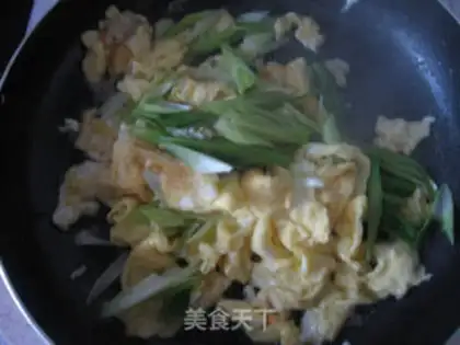 Make Northeast egg sauce step 2