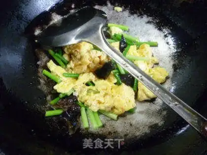 Make Scrambled eggs step 8