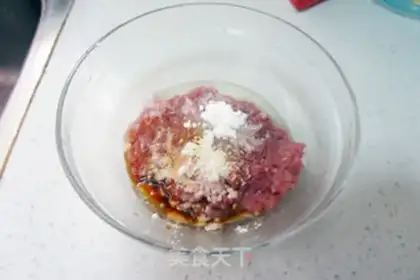 Make Tomato sauce and pasta step 1