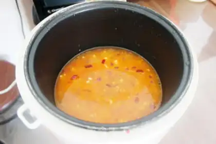 Make Spanish seafood step 7