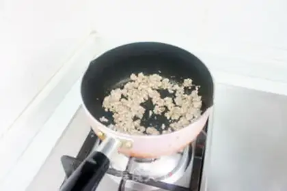Make Tomato sauce and pasta step 8