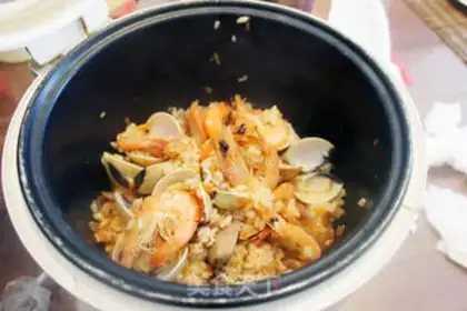 Make Spanish seafood step 10