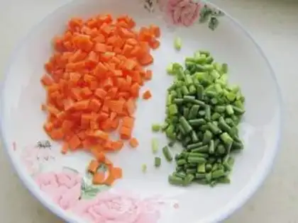 Make Weenie egg fried rice step 2