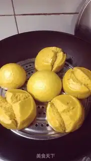 Make Pumpkin buns step 4