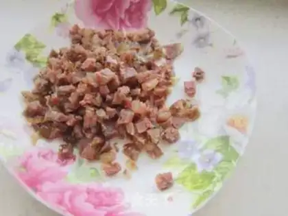 Make Weenie egg fried rice step 3