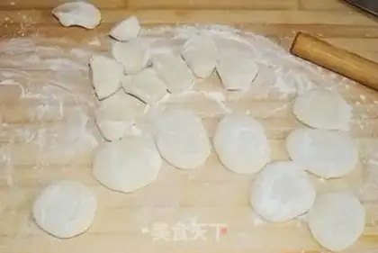 Make Pour a soup radish dumpling step 22