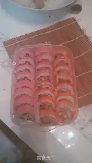 Make Sushi cherry blossoms and flying fish sushi step 16
