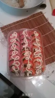 Make Sushi cherry blossoms and flying fish sushi step 17