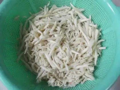 Make Sea-fruit fried meat step 0