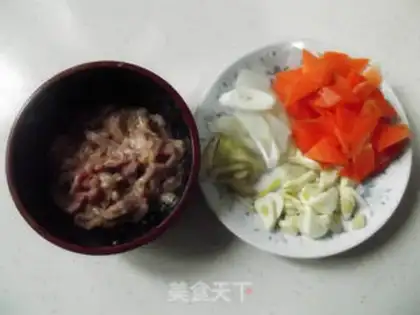 Make Sea-fruit fried meat step 1