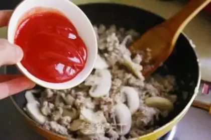 Make Spaghetti mushroom sauce step 13