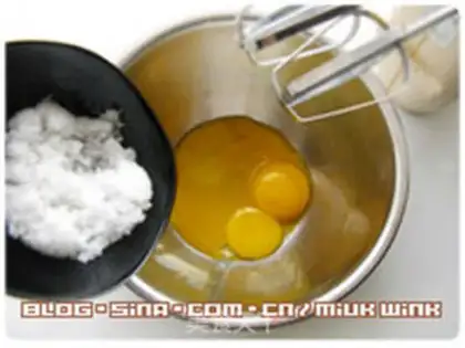 Make Pineapple pear cake step 4