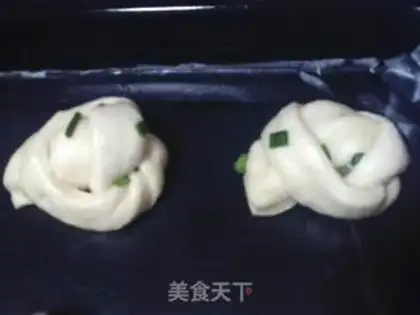 Make Little onion bag step 4
