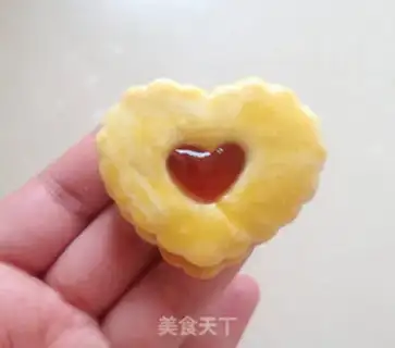 Make Strawberry sauce for a cookie step 10
