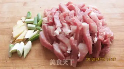 Make Dry fried meat step 1