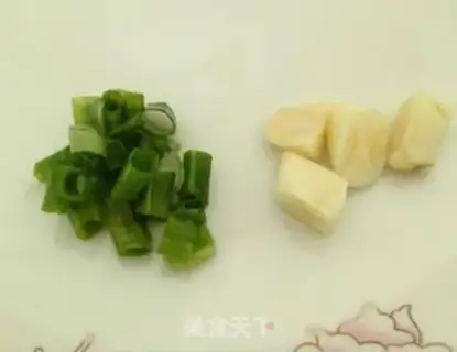 Make Garlic pickles step 1