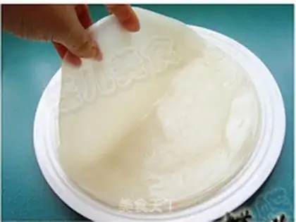 Make Cool-skin vegetable rolls step 0
