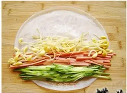 Make Cool-skin vegetable rolls step 4