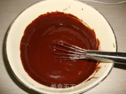 Make Chocolate magma cake step 7
