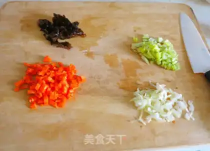 Make Egg fried rice step 1