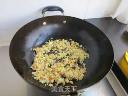 Make Egg fried rice step 5