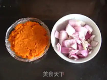Make Onion carrot soup step 0