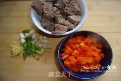 Make Red beef noodles step 2