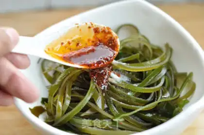 Make Red oil seaweed step 6