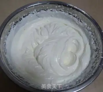 Make Easy bear ice cream cake step 5