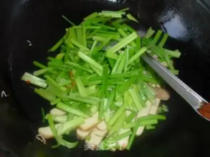 Make Celery fried beans step 5