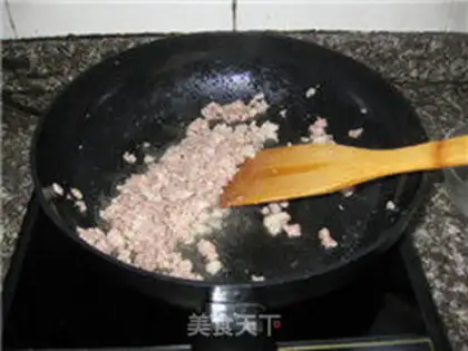 Make Pelican pine nuts step 3