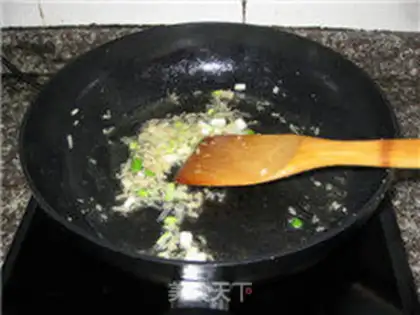 Make Pelican pine nuts step 4
