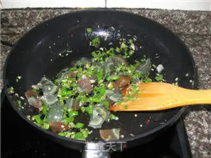 Make Pelican pine nuts step 7