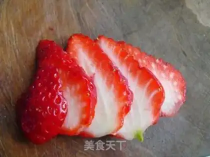 Make Milk strawberry Simillo step 4