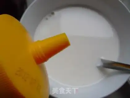 Make Milk strawberry Simillo step 5