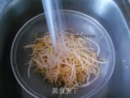 Make Green bean sprouts step 2