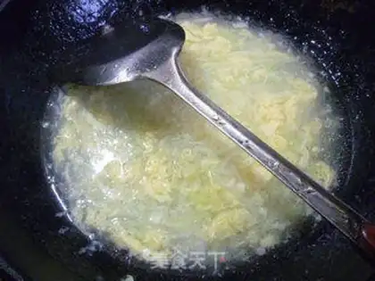 Make Eggs are blooming at night step 13