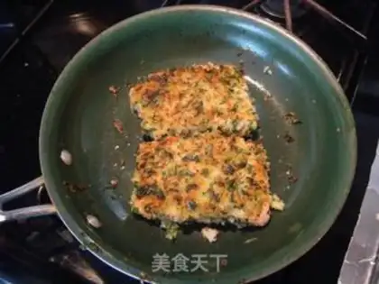 Make Spicy-skinned salmon step 17