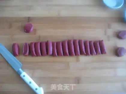 Make Red rose bread step 2